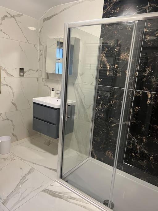 Potters Hideout- 2 Bedroom 2 Bathroom Apartment Watford (Hertfordshire) Exterior foto